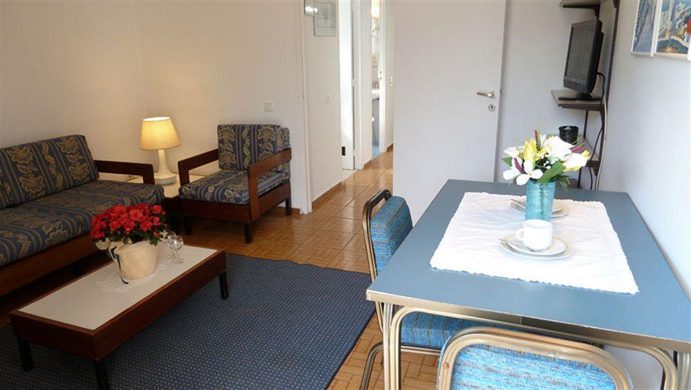 أثينا Zina Hotel Apartments المظهر الخارجي الصورة